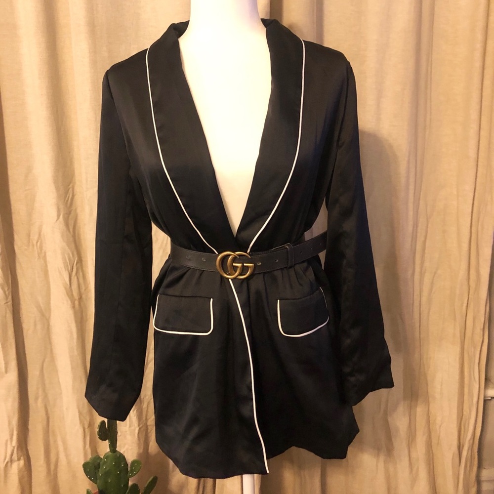 NWT Victoria’s Secret Tuxedo Robe